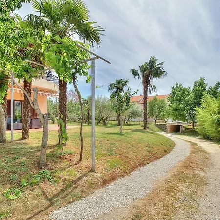 Pensjonat Nadia House With 3*